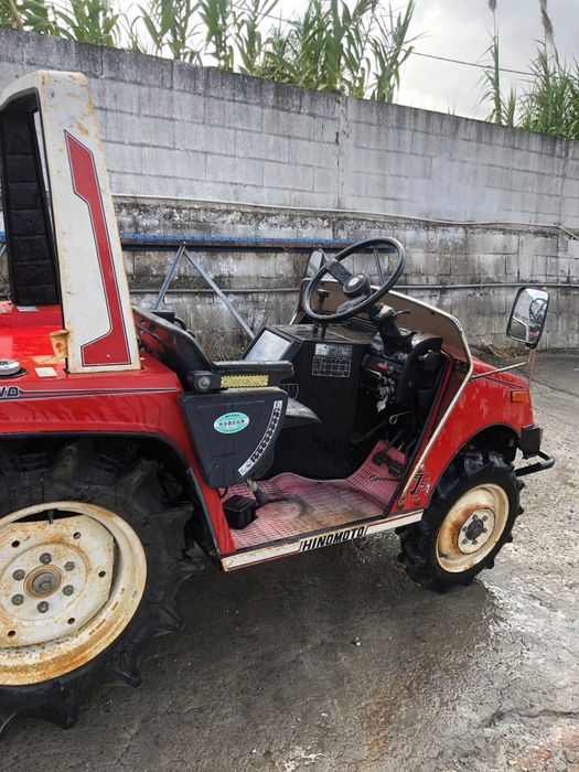 Tratror carro hinomoto com frese