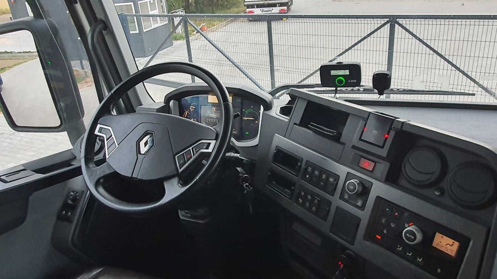 Wynajem Ciągnika Siodłowego Renault T z kompresorem + hydraulika dwuobwodowa