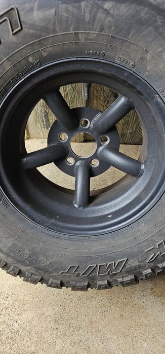 Jante 15" com WildPeak MT 01