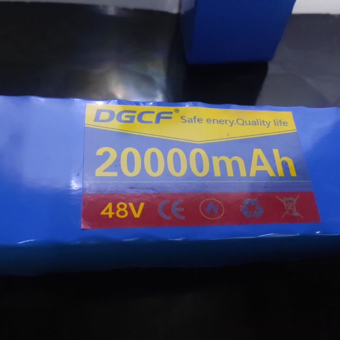 Аккумулятор litiy ion  48 v зарядное устройство