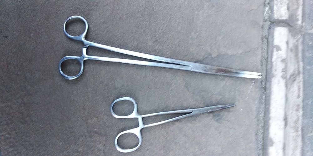 Медицинские зажимы.