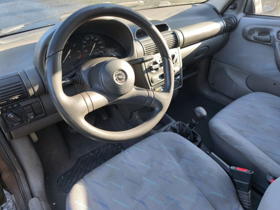 Vendo Opel Corsa B 1.2 |  Gasolina