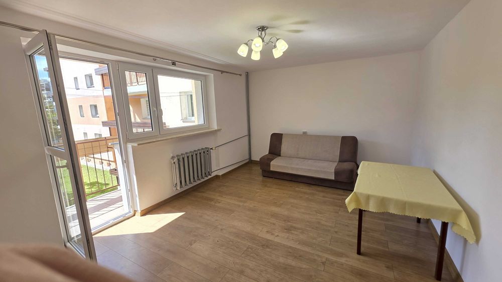 Wynajmę Mieszkanie 63m2 3 pokoje balkon, 1 piętro. + piwnica -  ul. Tokarzewskiego