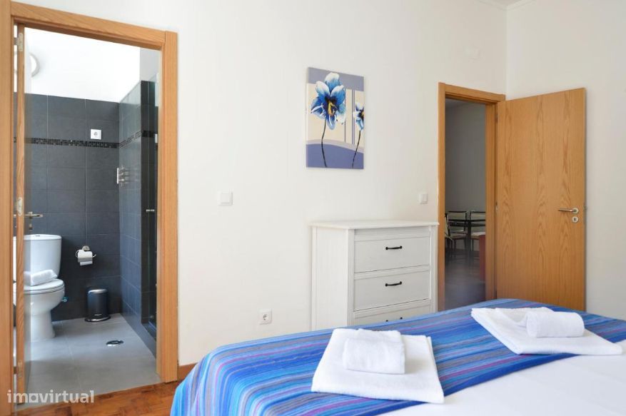 Apartamento T2 com piscina e jardim em Oeiras