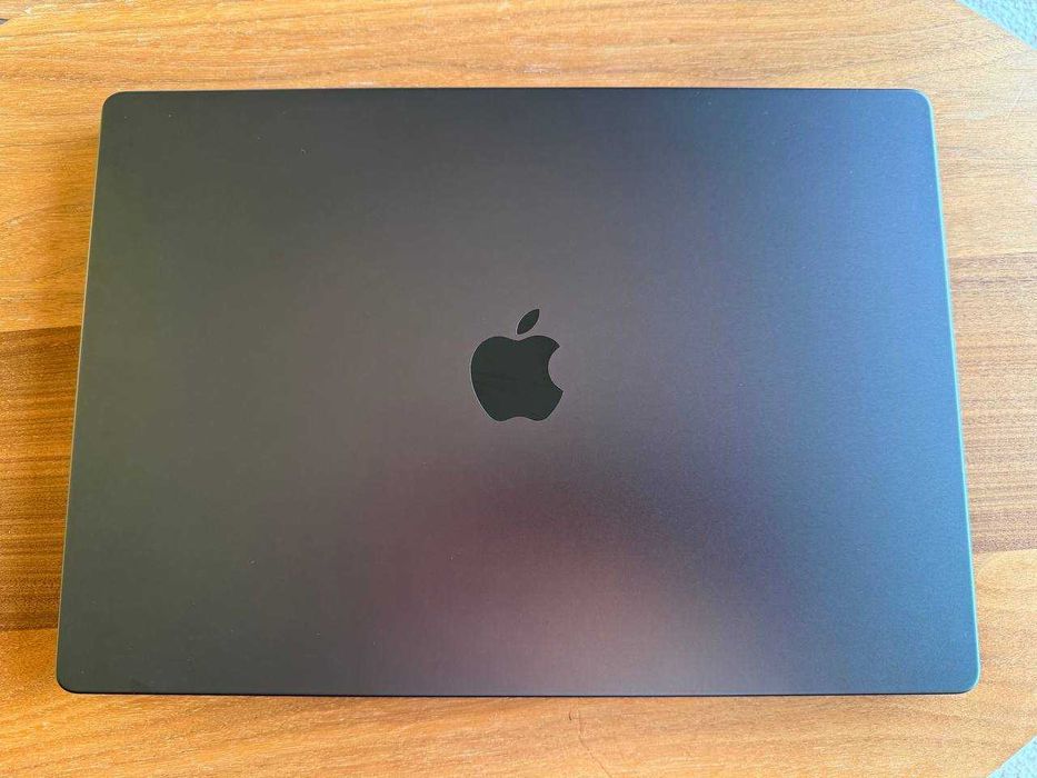 Macbook Pro M3 Max 16.2 1TB 36GB RAM