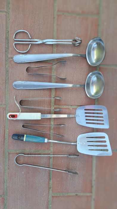 Vários utensílios de cozinha