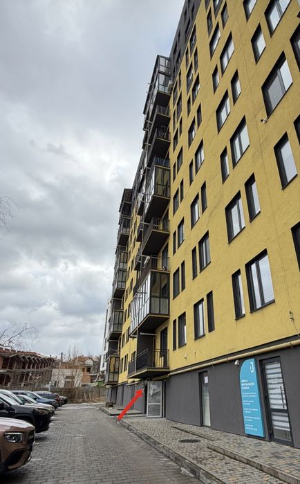 Комерційне приміщення  в ЖК"Будова медова"