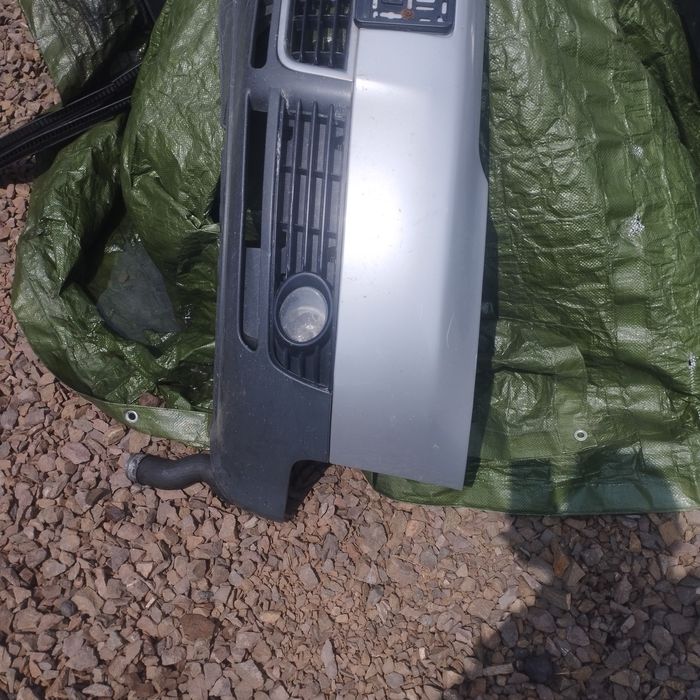 Audi a4 b6 zderzak przód kompletny ly7w kratki halogeny