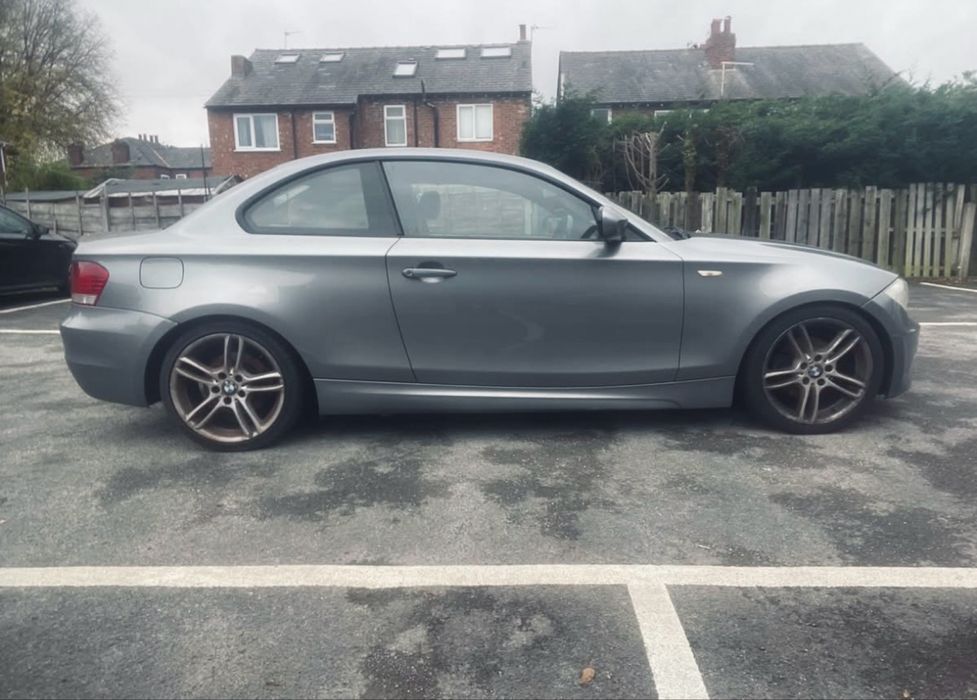 Peças E82 118d Pack M
