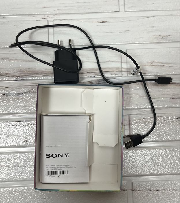 Sony Xperia E5 F3311