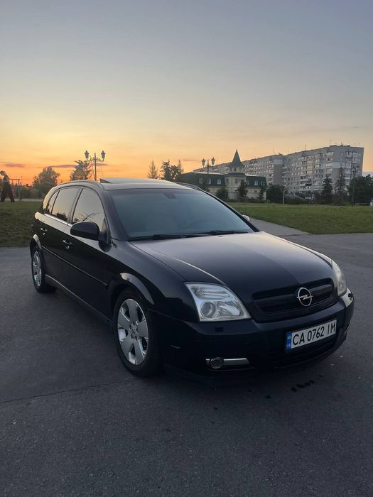 Продам Опель Сігмум 3.2