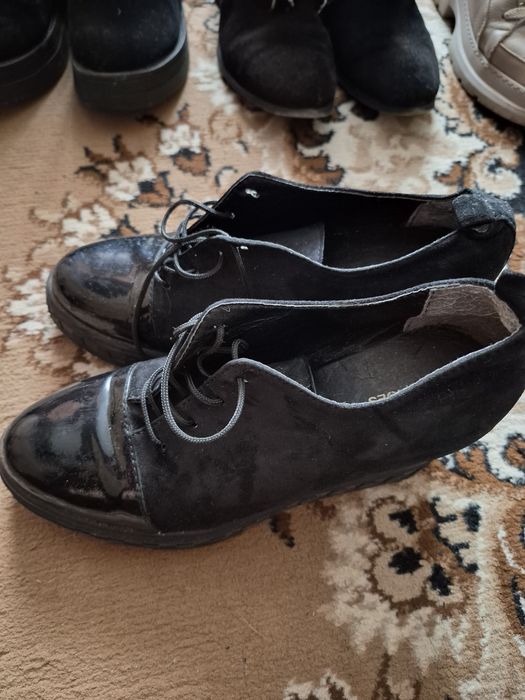 Жіноче і дитяче взуття