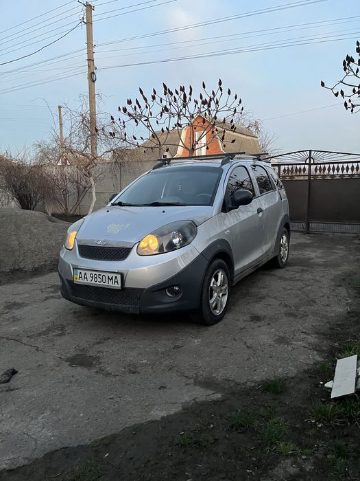 Продам Чудовий Кросовер Чері Беат 2011