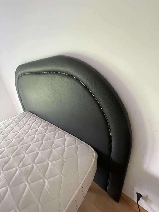 Cama com cabeceira estrado e colchao