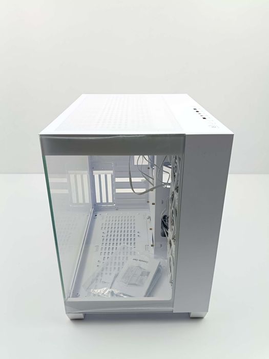 Obudowa PC Lian Li O11 Vision Compact Midi Tower szkło hartowane biała