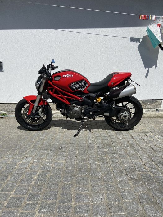 Ducati Monster 796