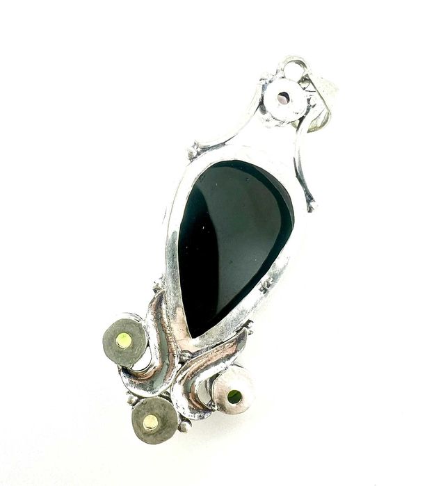 Unikatowy wisiorek z kamieniem naturalnym onyks, peridot, cytryn, ametyst