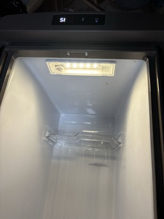 Lodówka Scania ,,S” 40 litrów sprawna 100%