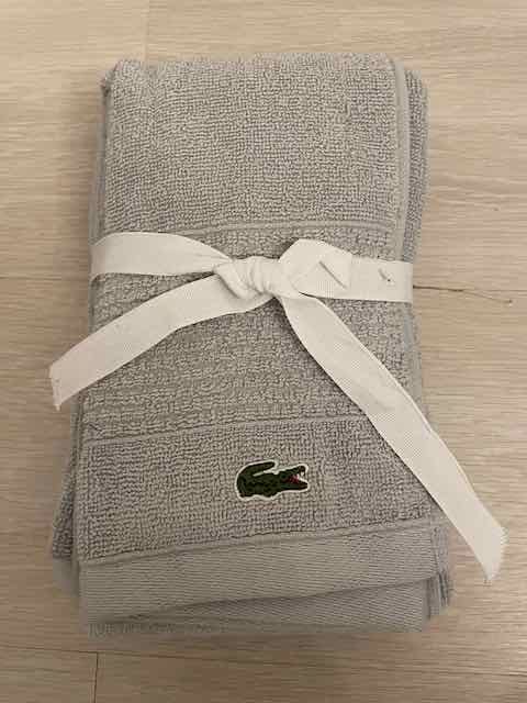 Lacoste - zestaw ręczników łazienkowych z USA.