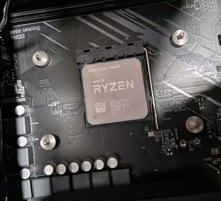 Bundle PC Gaming Ryzen 7 5800X + RTX 4070 Ti SUPER 16GB