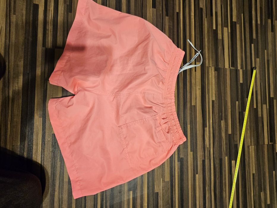 Spodenki North Face Gucci