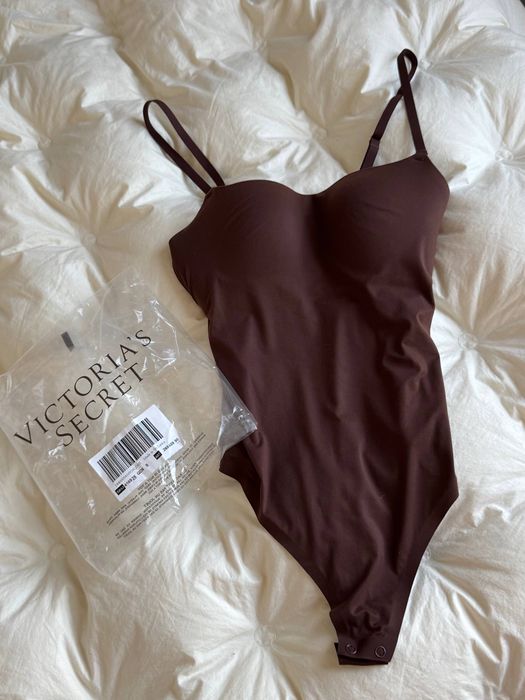 Боді Victoria’s Secret з чашечками
