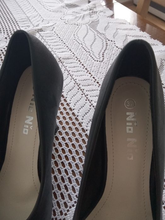 Buty damskie rozmiar 37 na obcasie czarne