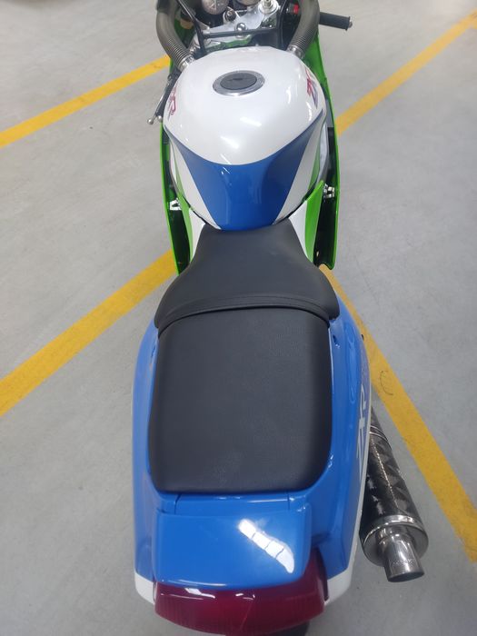 Kawasaki ZXR 750