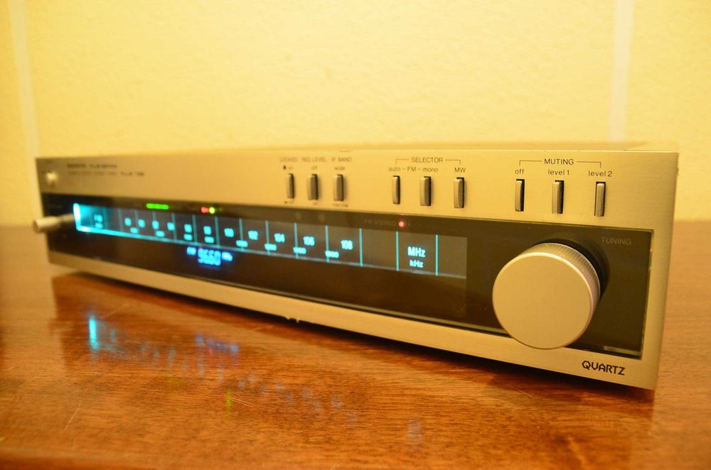 Rádio Sanyo Plus T35