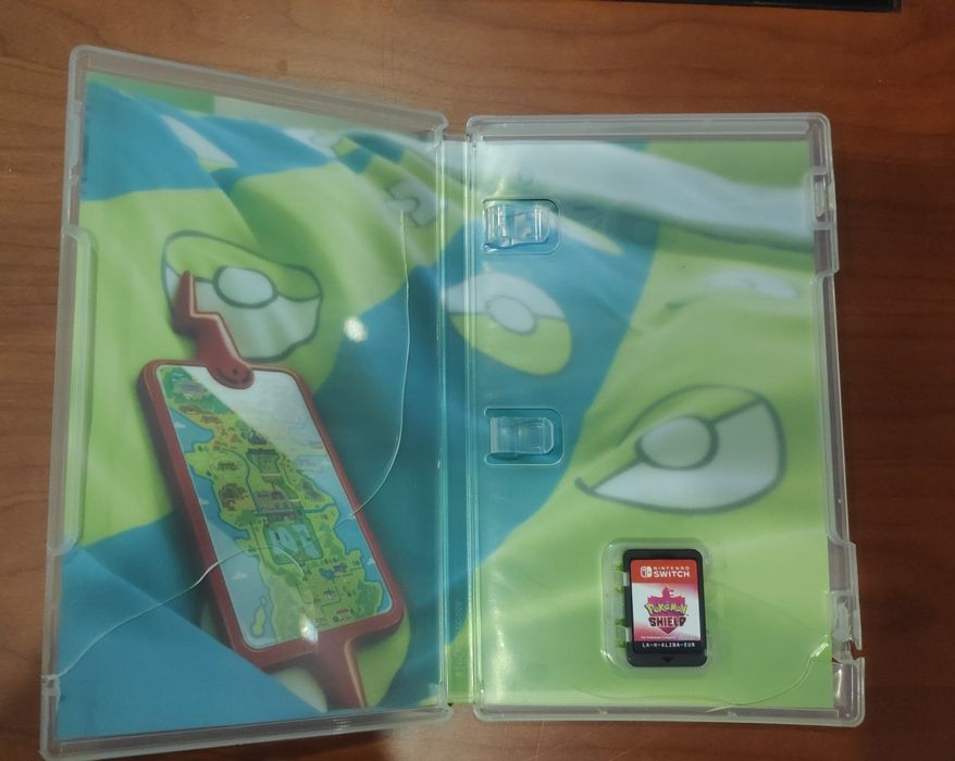 Pokemon Shield - Nintendo Switch
