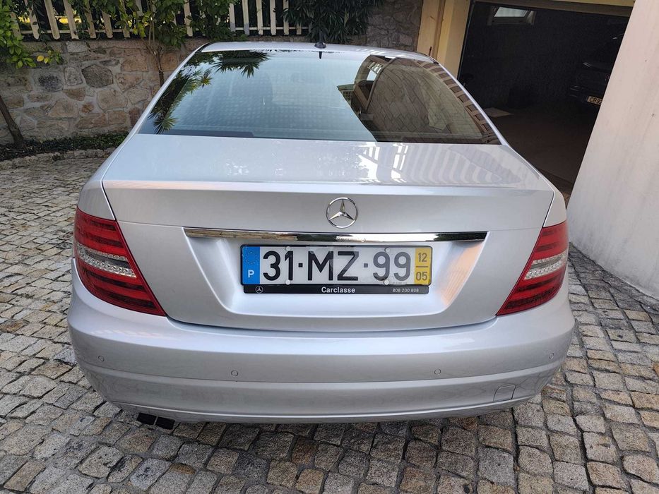 Mercedes-Benz C 180 Diesel — 115.000 km comprováveis | Excelente estado