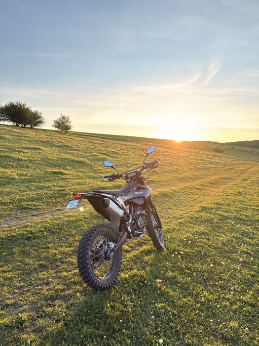 Продам кові адванс 300fr