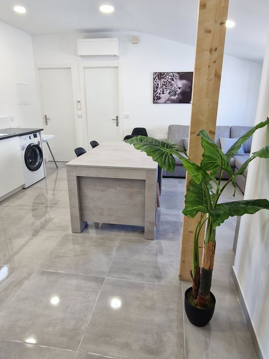 Apartamento 1⁰andar T2 Perto da praia (DISPO A PARTIR SETEMBRO)