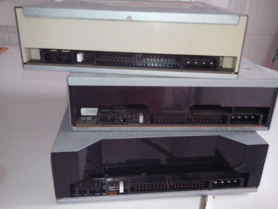 Drives de CD ou DVD R ou RW para PC
