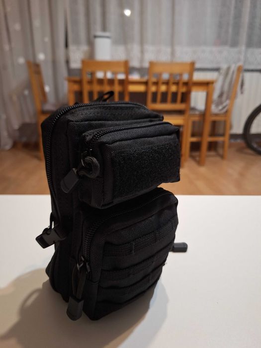 Saszetka taktyczna zapinana na zamek, dużo przegródek, molle NOWA