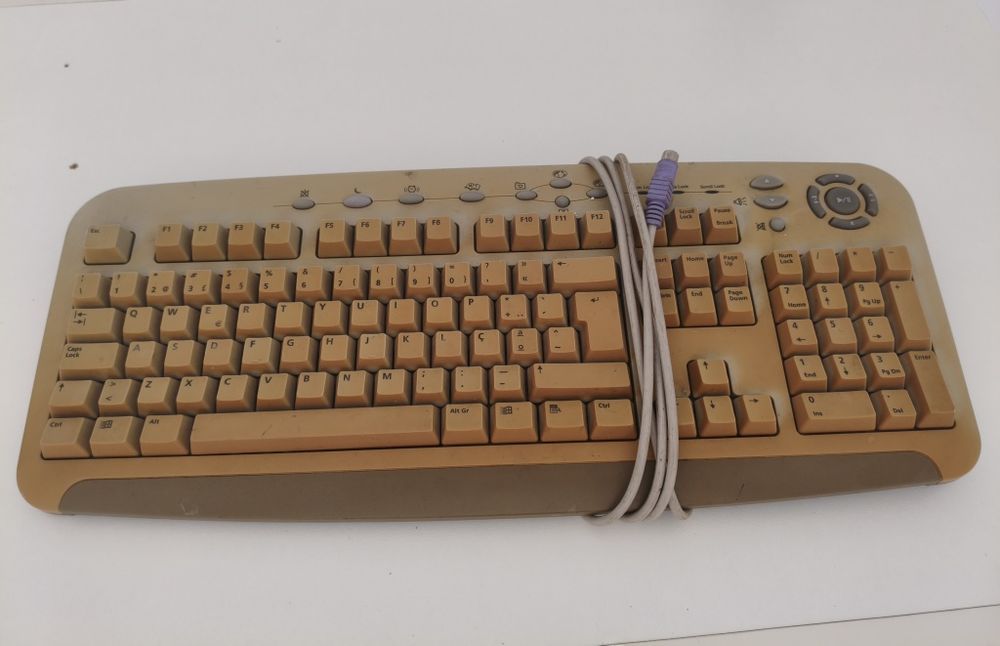 Lote 3 teclados PC