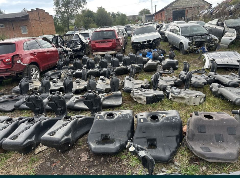 Бак топливный Audi A4 b5 quattro. Mondeo Mk3 2.0tdi. Ford scorpio opel