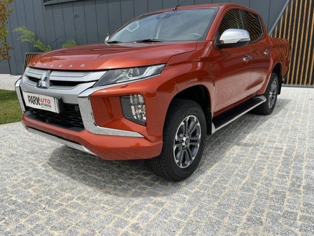 Mitsubishi L200 2.3 DI-D CD Invite Strakar Look 4WD