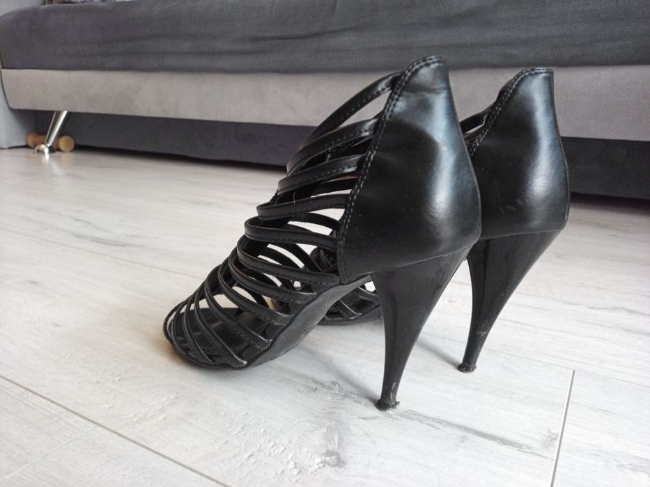 Szpilki czarne damskie 38