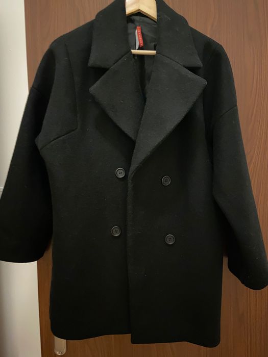 Płaszcz czarny jesienny zimowy