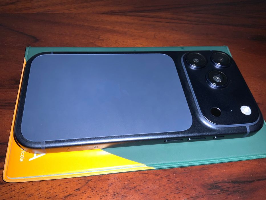 iPhone 17 Pro DeepBlue 256GB Novo