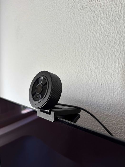 Webcam Razer Kiyo X Full HD 1080p com autofoco - com caixa