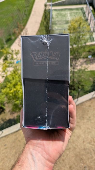 Pokémon TCG: Pitch Black Elite Trainer Box