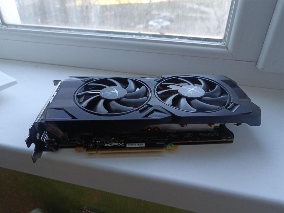 Видео карта  rx 470 4 GB