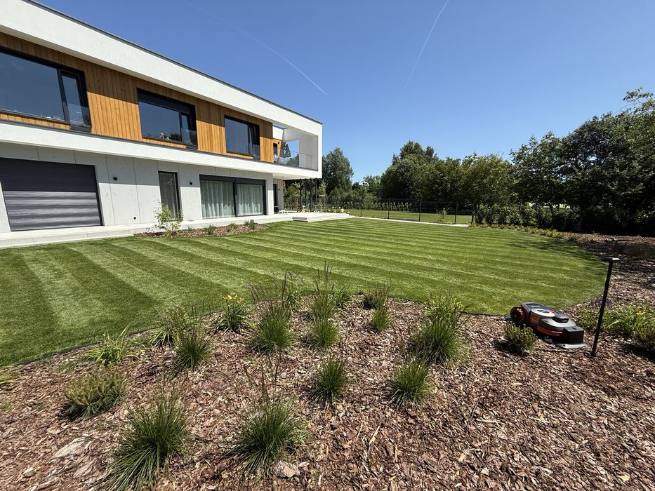 Zakładanie trawników / regeneracja /aeracja / wertykulacja/