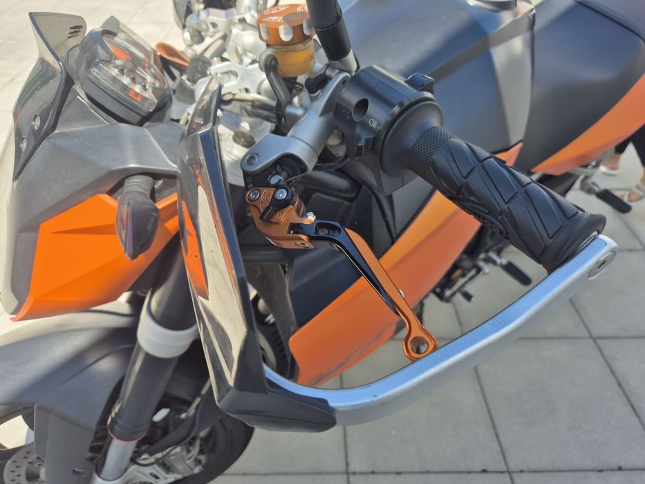 KTM SuperDuke 990 de 2009 c/ 17.000km