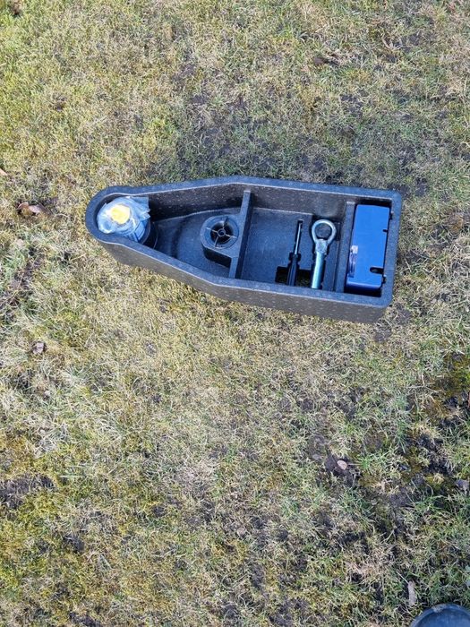 Zestawu naprawczy- skrzynka Opel Insignia Kombi