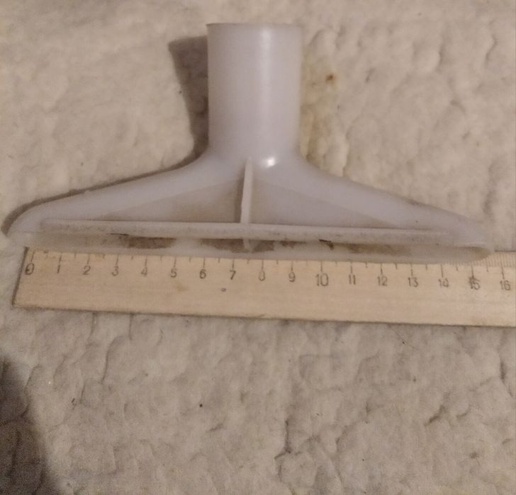 Разные насадки для пылесоса