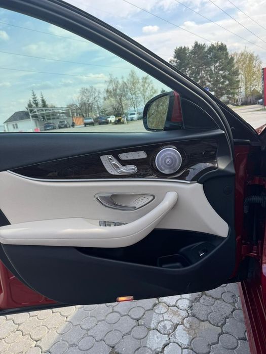 Продам MERCEDES E300