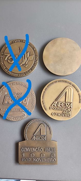 Medalhas diversas  (3 fotos) preços de 0,50 ou 1,50 cada